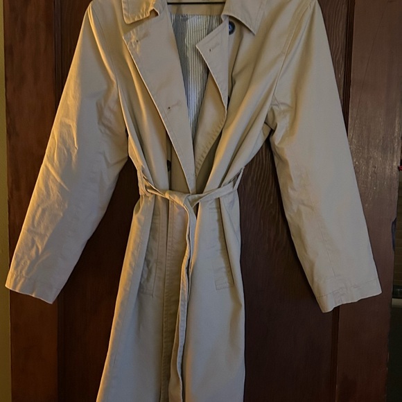 J. Crew Jackets & Blazers - J. Crew Tan Trench Coat Timeless Design